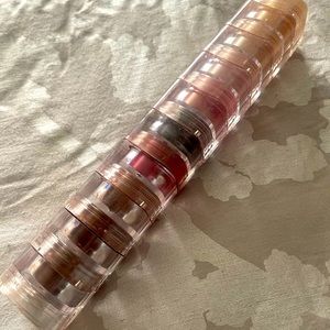 Individually stacked eyeshadow.